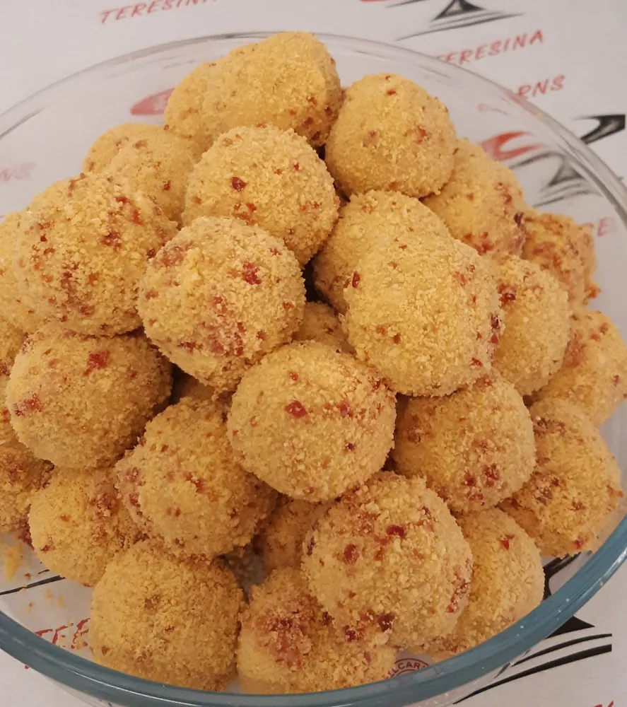 Croquetes de la casa arrebossades, fetes al matí a Carns Teresina